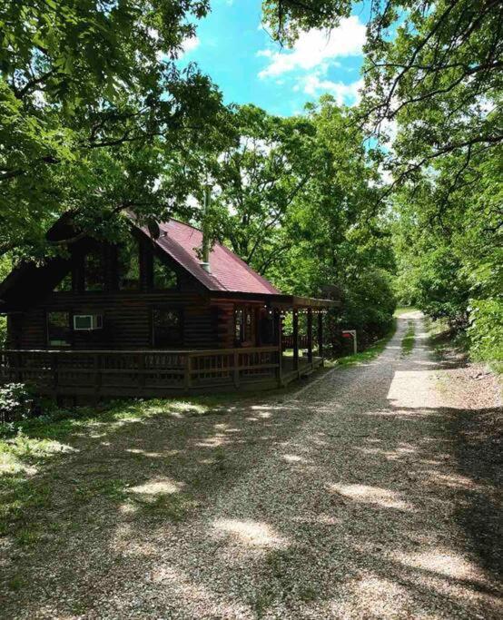 The Loft At Bear Mountain Log Cabins 尤里卡斯普林斯 外观 照片